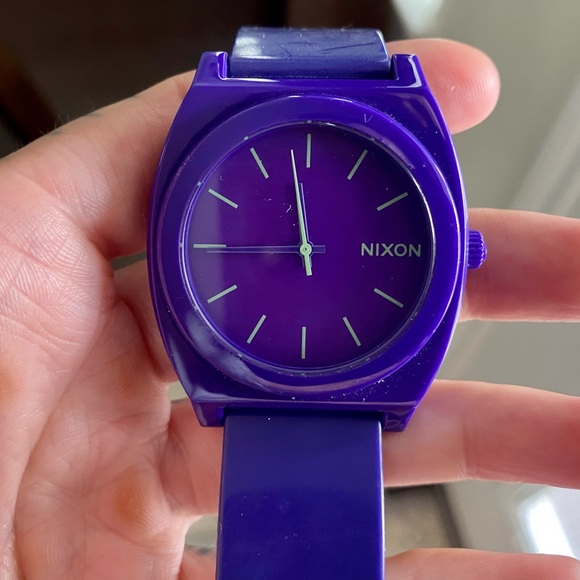 Nixon Other - NWOT purple Nixon Time Teller